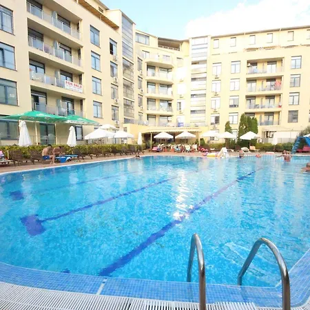 Apartmanhotel Rainbow 1 Menada